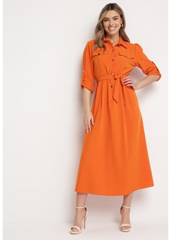 Pomarańczowa Rozkloszowana Sukienka Maxi z Koszulową Górą i Wiązanym Paskiem Indiga ze sklepu Born2be Odzież w kategorii Sukienki - zdjęcie 169421525