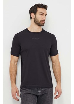 Calvin Klein Performance t-shirt treningowy kolor czarny gładki ze sklepu ANSWEAR.com w kategorii T-shirty męskie - zdjęcie 169426958