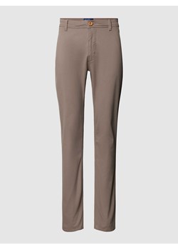 Spodnie o kroju slim fit z zapięciem na guzik model ‘BHNATAN’ ze sklepu Peek&Cloppenburg  w kategorii Spodnie męskie - zdjęcie 169443597
