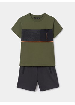 Mayoral Komplet t-shirt i spodenki 6667 Kolorowy Regular Fit ze sklepu MODIVO w kategorii Komplety chłopięce - zdjęcie 169449965