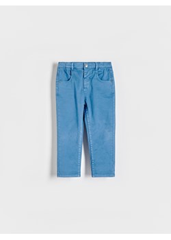 Reserved - Elastyczne spodnie regular - niebieski ze sklepu Reserved w kategorii Spodnie i półśpiochy - zdjęcie 169454339