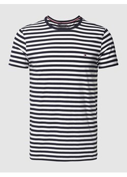T-shirt o kroju slim fit z wyhaftowanym logo ze sklepu Peek&Cloppenburg  w kategorii T-shirty męskie - zdjęcie 169459058