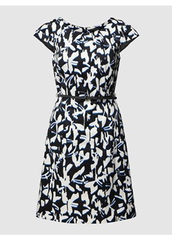 Sukienka mini z paskiem w talii ze sklepu Peek&Cloppenburg  w kategorii Sukienki - zdjęcie 169459148
