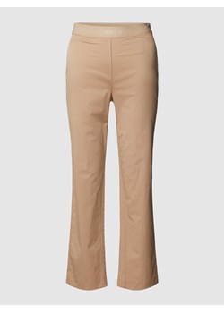 Spodnie materiałowe z elastycznym paskiem z logo ze sklepu Peek&Cloppenburg  w kategorii Spodnie damskie - zdjęcie 169459647