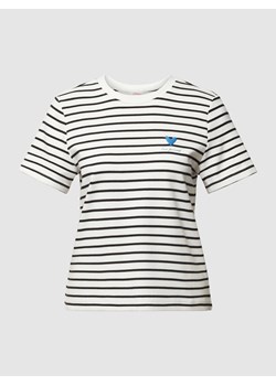 T-shirt z wyhaftowanym motywem model ‘Heart’ ze sklepu Peek&Cloppenburg  w kategorii Bluzki damskie - zdjęcie 169460337