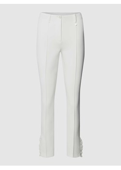 Spodnie materiałowe o kroju slim fit z falbanami ze sklepu Peek&Cloppenburg  w kategorii Spodnie damskie - zdjęcie 169460597