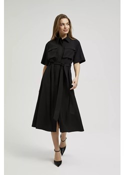 Szmizjerka wiązana w talii z kieszeniami czarna ze sklepu Moodo.pl w kategorii Sukienki - zdjęcie 169467949