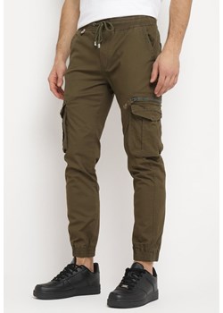 Ciemnozielone Spodnie Bojówki z Szerokimi Nogawkami Layanei ze sklepu Born2be Odzież w kategorii Spodnie męskie - zdjęcie 169471378