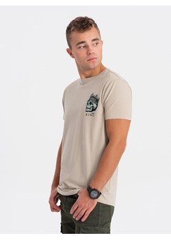 T-shirt męski bawełniany z nadrukiem na klatce piersiowej - beżowy V1 OM-TSPT-0167 ze sklepu ombre w kategorii T-shirty męskie - zdjęcie 169492079