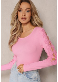 Różowa Prążkowana Bluzka z Koronkowymi Wstawkami Trevita ze sklepu Renee odzież w kategorii Bluzki damskie - zdjęcie 169496486