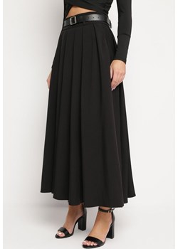 Czarna Spódnica o Rozkloszowanym Plisowanym Fasonie z Paskiem z Klamrą Aferna ze sklepu Born2be Odzież w kategorii Spódnice - zdjęcie 169508905
