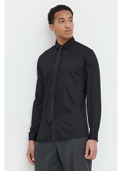 HUGO koszula męska kolor czarny slim z kołnierzykiem klasycznym 50513945 ze sklepu ANSWEAR.com w kategorii Koszule męskie - zdjęcie 169518549