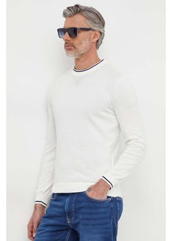 Pepe Jeans sweter bawełniany Mike kolor biały lekki PM702429 ze sklepu ANSWEAR.com w kategorii Swetry męskie - zdjęcie 169518765