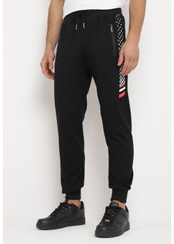 Czarne Bawełniane Spodnie z Gumką w pasie i Kieszeniami na Suwaki Lireval ze sklepu Born2be Odzież w kategorii Spodnie męskie - zdjęcie 169539217