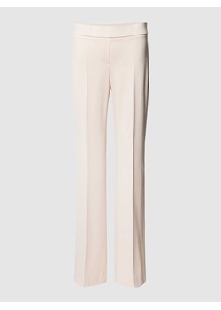 Spodnie z zakładkami w pasie o rozkloszowanym kroju z mieszanki wiskozy model ‘NANOU’ ze sklepu Peek&Cloppenburg  w kategorii Spodnie damskie - zdjęcie 169540618