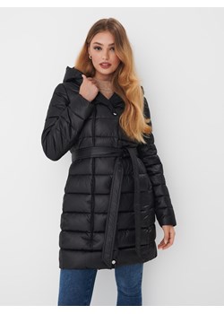 Mohito - Pikowany płaszcz z kapturem - czarny ze sklepu Mohito w kategorii Płaszcze damskie - zdjęcie 169541605