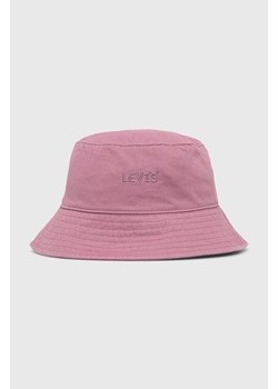 Levi&apos;s kapelusz bawełniany kolor różowy bawełniany ze sklepu ANSWEAR.com w kategorii Kapelusze męskie - zdjęcie 169544297
