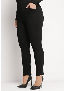 Czarne Spodnie Regular z Elastyczną Talią i Wsuwanymi Kieszonkami Astridda ze sklepu Born2be Odzież w kategorii Spodnie damskie - zdjęcie 169553146