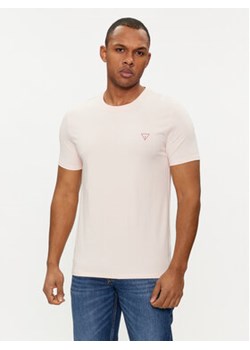 Guess T-Shirt M2YI24 J1314 Różowy Slim Fit ze sklepu MODIVO w kategorii T-shirty męskie - zdjęcie 169570675
