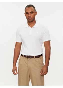 Guess Polo M4GP66 KC701 Biały Slim Fit ze sklepu MODIVO w kategorii T-shirty męskie - zdjęcie 169580599