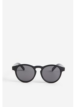 H & M - Owalne okulary przeciwsłoneczne - Czarny ze sklepu H&M w kategorii Okulary przeciwsłoneczne dziecięce - zdjęcie 169591955