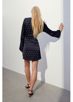 H & M - Satynowa sukienka kopertowa - Beżowy ze sklepu H&M w kategorii Sukienki - zdjęcie 169592787