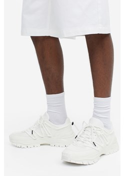 H & M - Masywne buty sportowe - Biały ze sklepu H&M w kategorii Półbuty męskie - zdjęcie 169592809
