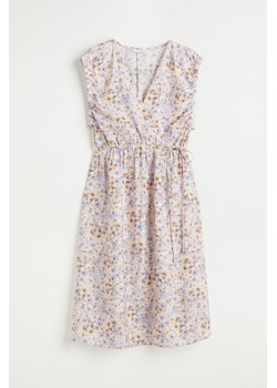 H & M - MAMA Kopertowa sukienka z dekoltem w serek - Beżowy ze sklepu H&M w kategorii Sukienki ciążowe - zdjęcie 169594057