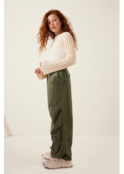 H & M - Spodnie spadochronowe - Zielony ze sklepu H&M w kategorii Spodnie dziewczęce - zdjęcie 169598539