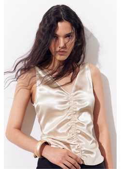 H & M - Satynowy top z marszczeniem - Beżowy ze sklepu H&M w kategorii Bluzki damskie - zdjęcie 169598928