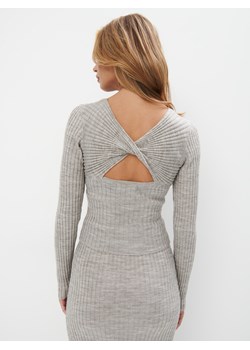 Mohito - Sweter z ozdobnym tyłem - szary ze sklepu Mohito w kategorii Swetry damskie - zdjęcie 169601119