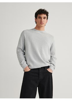 Reserved - Bawełniany sweter - jasnoszary ze sklepu Reserved w kategorii Swetry męskie - zdjęcie 169602139
