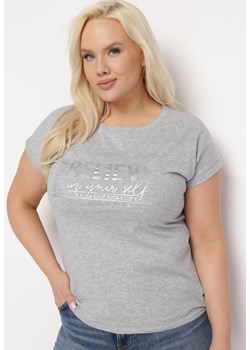 Szary Bawełniany T-shirt z Ozdobnym Napisem Dellphia ze sklepu Born2be Odzież w kategorii Bluzki damskie - zdjęcie 169603267