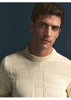 Reserved - Sweter ze strukturalnej dzianiny - beżowy ze sklepu Reserved w kategorii Swetry męskie - zdjęcie 169606986
