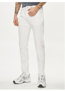 Pepe Jeans Jeansy PM207390 Biały Tapered Fit ze sklepu MODIVO w kategorii Jeansy męskie - zdjęcie 169635438
