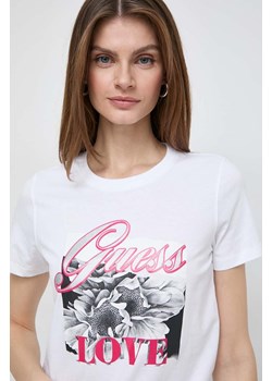 Guess t-shirt bawełniany COLLAGE damski kolor beżowy W4GI17 I3Z14 ze sklepu ANSWEAR.com w kategorii Bluzki damskie - zdjęcie 169644378