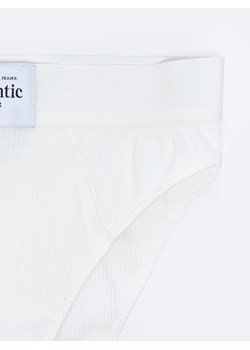 Figi damskie bawełniane z szeroką gumą z linii Authentic białe Margona 100 ze sklepu Big Star w kategorii Majtki damskie - zdjęcie 169644925