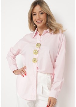 Różowa Koszula z Odpinanymi Broszkami na Guzikach Nixara ze sklepu Born2be Odzież w kategorii Koszule damskie - zdjęcie 169645779