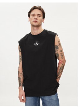 Calvin Klein Jeans Tank top Monologo J30J325211 Czarny Regular Fit ze sklepu MODIVO w kategorii T-shirty męskie - zdjęcie 169647538