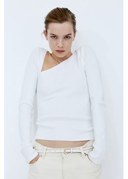 H & M - Sweter z asymetrycznym dekoltem - Biały ze sklepu H&M w kategorii Swetry damskie - zdjęcie 169648427