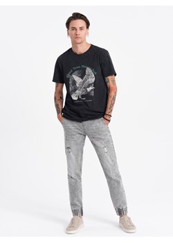 Spodnie męskie JOGGERY jeansowe z przetarciami - jasnoszare V4 OM-PADJ-0150 ze sklepu ombre w kategorii Spodnie męskie - zdjęcie 169658289