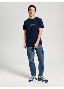 Sinsay - Koszulka z nadrukiem - granatowy ze sklepu Sinsay w kategorii T-shirty męskie - zdjęcie 169660455