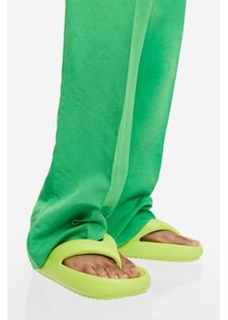 H & M - Japonki - Zielony ze sklepu H&M w kategorii Klapki damskie - zdjęcie 169674938