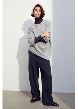 H & M - Obszerny sweter kaszmirowy - Szary ze sklepu H&M w kategorii Swetry damskie - zdjęcie 169676088