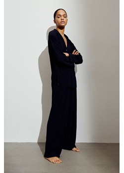 H & M - Kreszowane spodnie - Czarny ze sklepu H&M w kategorii Spodnie damskie - zdjęcie 169677486