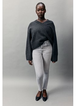 H & M - Shaping Skinny High Jeans - Szary ze sklepu H&M w kategorii Jeansy damskie - zdjęcie 169677975