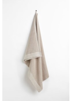 H & M - Duży ręcznik kąpielowy z bawełnianej frotte - Beżowy ze sklepu H&M w kategorii Ręczniki - zdjęcie 169678065