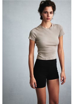 H & M - Dopasowany T-shirt - Brązowy ze sklepu H&M w kategorii Bluzki damskie - zdjęcie 169678116
