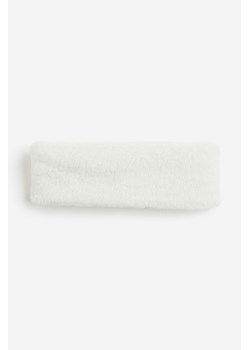 H & M - Puszysta opaska na głowę - Biały ze sklepu H&M w kategorii Czapki zimowe damskie - zdjęcie 169678849