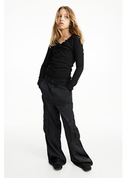 H & M - Top z kreszowanego dżerseju - Czarny ze sklepu H&M w kategorii Bluzki dziewczęce - zdjęcie 169681119